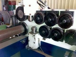 Horizontal straightening rollers