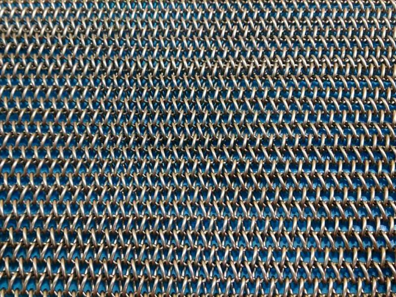 Conveyor Belt with Reinforced H-shaped Cell Coupling Construction