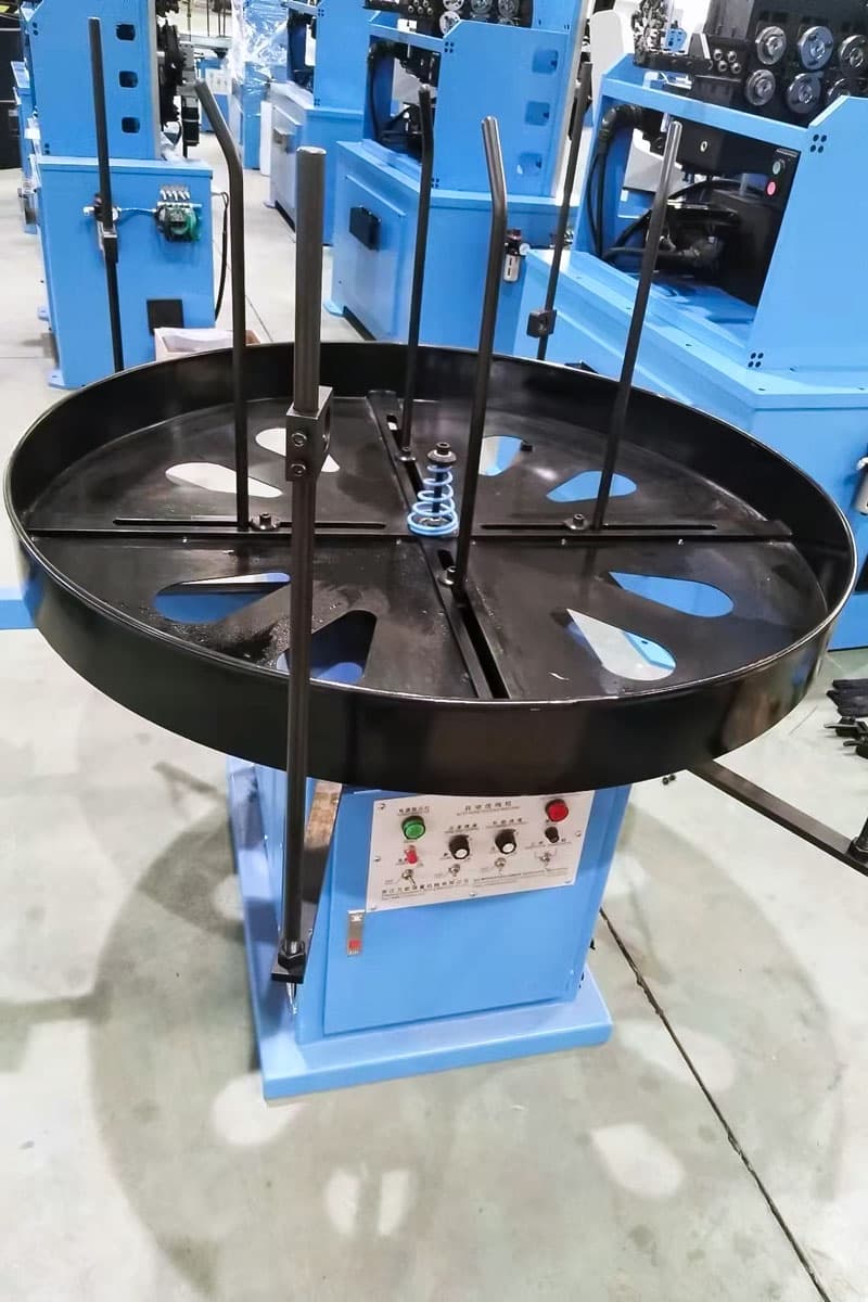 Wire unwinder for spring forming machine