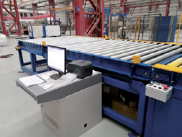 wire coil feeding and weighing station