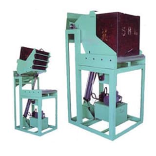 equipment for overturn and loading of metal hardware, fasteners and component parts